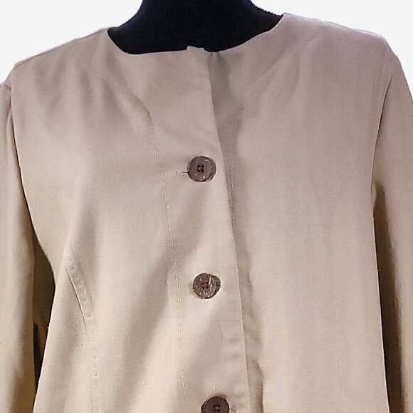 TravelSmith Women's 4 Button Tan Jacket Size L - Picture 2 of 11